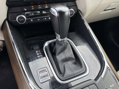 Used 2022 MAZDA CX-9 Signature image 34
