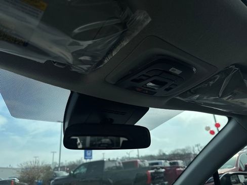 New 2026 Toyota Corolla Cross LE AWD/4WD image 31