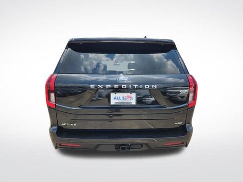 Used 2025 Ford Expedition Max Active AWD/4WD image 7