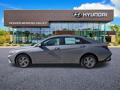 New 2026 Hyundai Elantra SE image 7