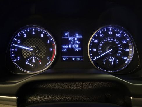 Used 2019 Hyundai Elantra SE image 23