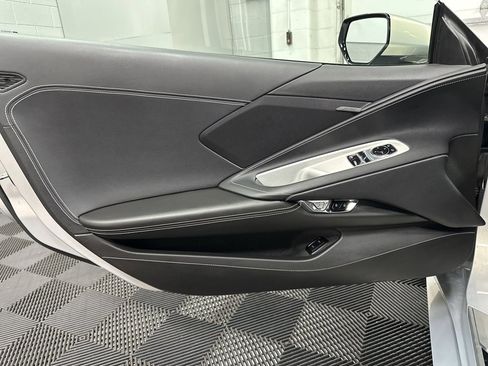 Used 2024 Chevrolet Corvette Stingray Coupe w/ Z51 Performance Package image 17
