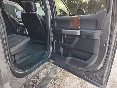 Used 2017 Ford F350 Platinum w/ Platinum Ultimate Package image 35