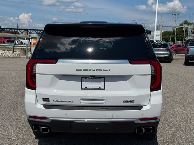 Used 2025 GMC Yukon Denali AWD/4WD image 5