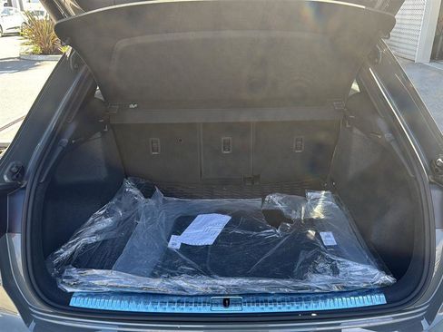 Used 2025 Audi Q3 2.0T Premium w/ Convenience Package image 16