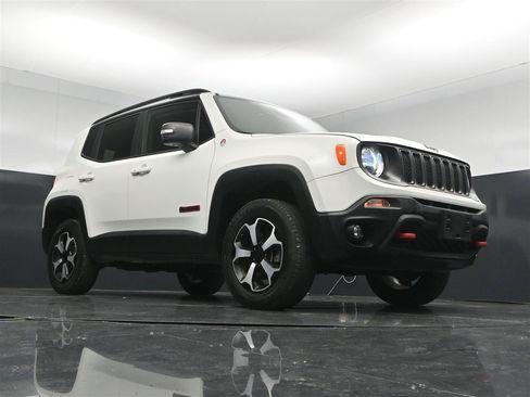 Used 2019 Jeep Renegade Trailhawk w/ Cold Weather Group II AWD/4WD image 29
