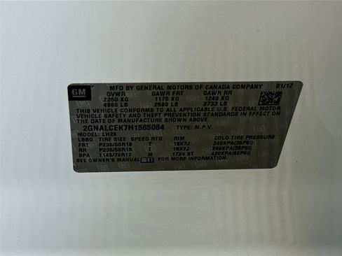 Used 2017 Chevrolet Equinox LT w/ Sport Edition image 22