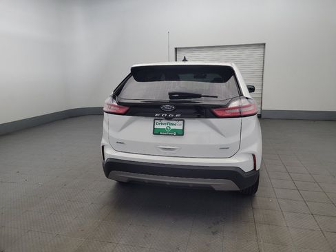 Used 2024 Ford Edge SEL image 7