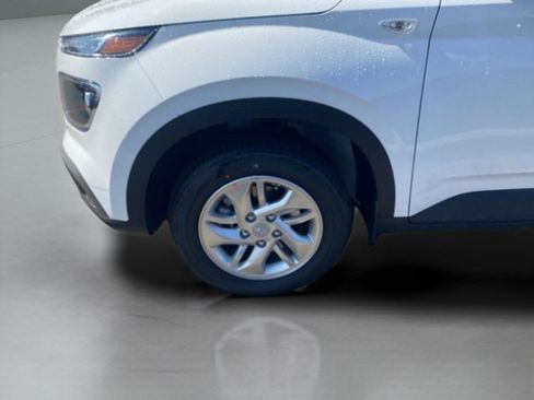 New 2026 Hyundai Venue SE image 11