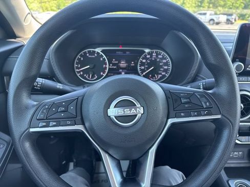 Used 2025 Nissan Sentra SV FWD image 13
