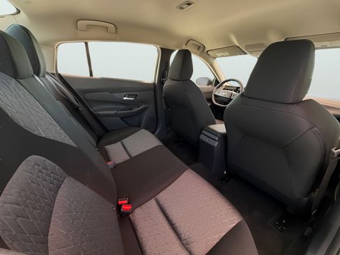 New 2026 Nissan Sentra SV FWD image 31