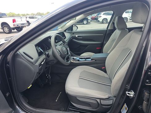 Used 2020 Hyundai Sonata SE w/ Cargo Package FWD image 7