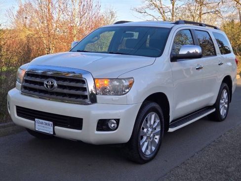 Used 2016 Toyota Sequoia Platinum AWD/4WD image 10