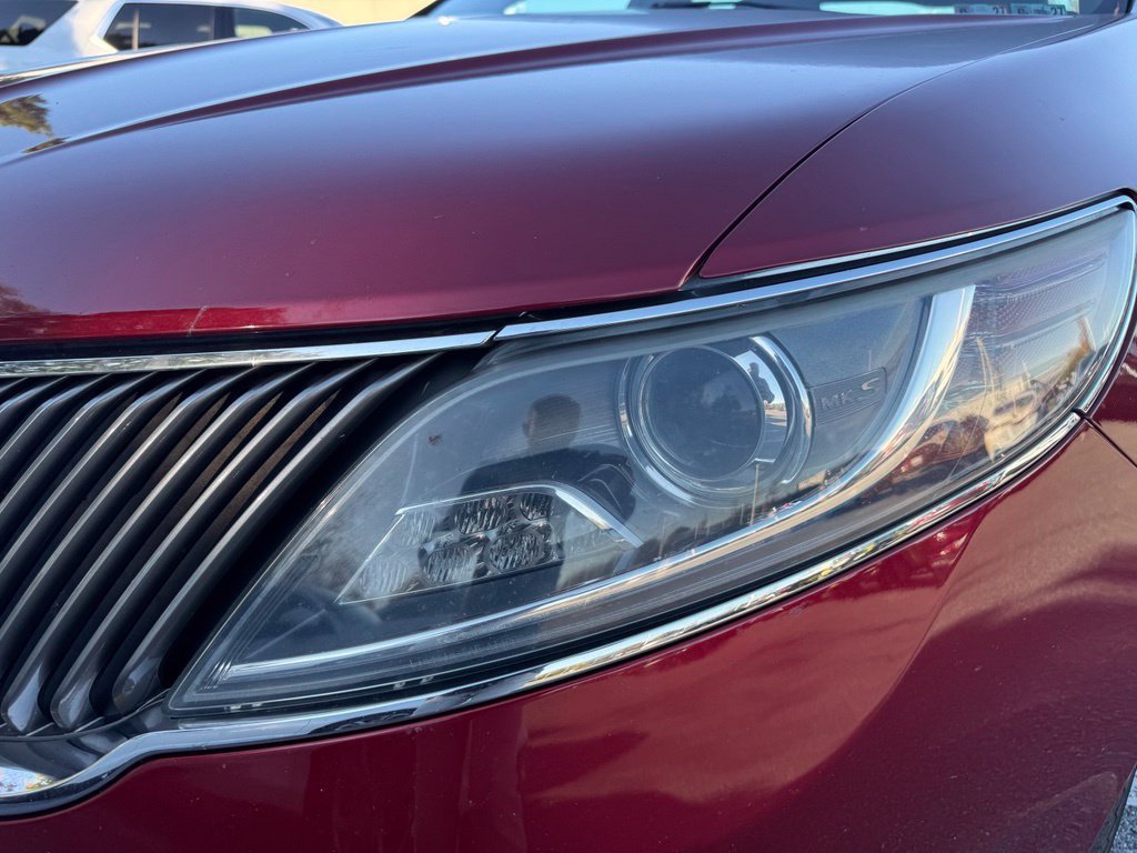 Used 2013 Lincoln MKS AWD image 13