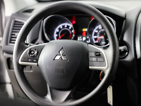 Used 2024 Mitsubishi Outlander Sport ES image 19