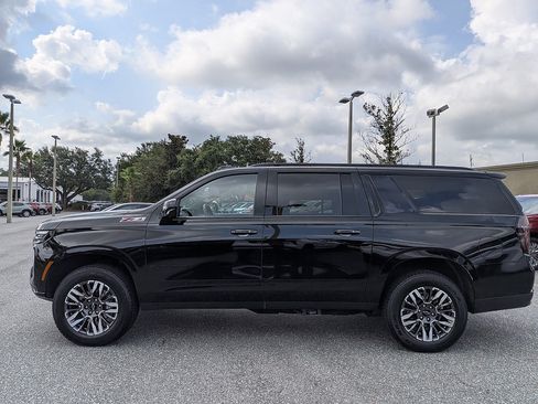 Certified 2025 Chevrolet Suburban Z71 AWD/4WD image 6
