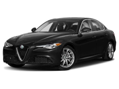 Used 2019 Alfa Romeo Giulia w/ Nero Edizione RWD image 4