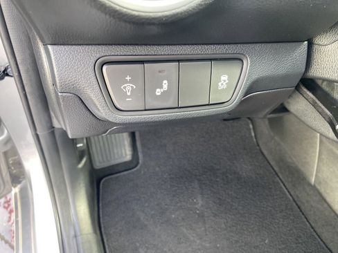 Used 2024 Kia Forte LXS w/ LXS Technology Package image 8