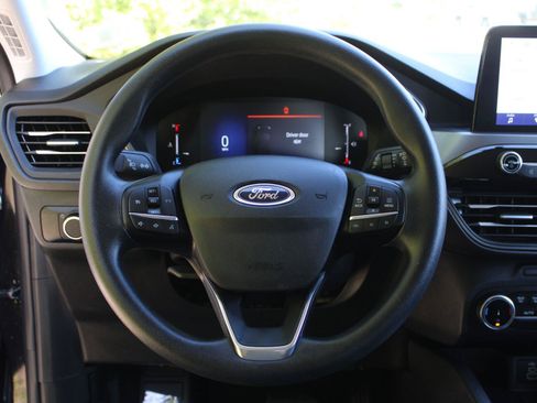 Used 2025 Ford Escape Active AWD/4WD image 11
