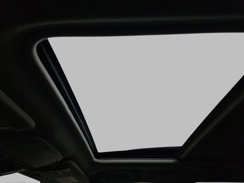 Certified 2023 Subaru Forester Limited image 38