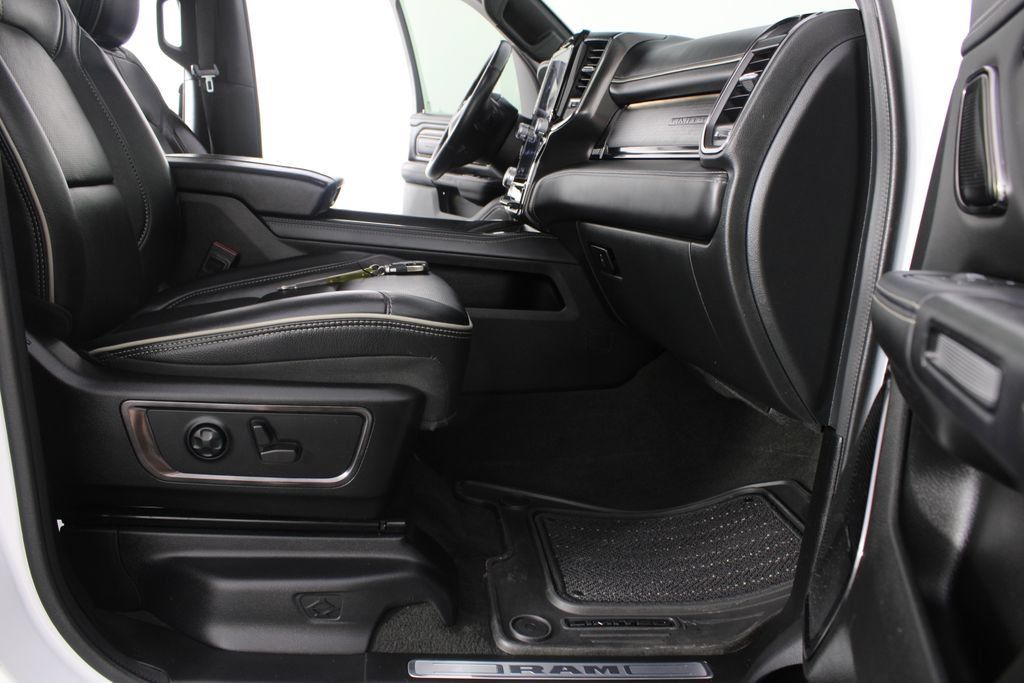 Used 2024 RAM 1500 Limited AWD/4WD image 23