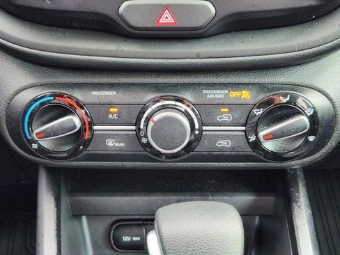 Used 2023 Kia Soul LX image 16