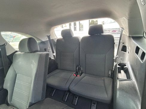 Used 2019 Kia Sorento FWD V6 image 8