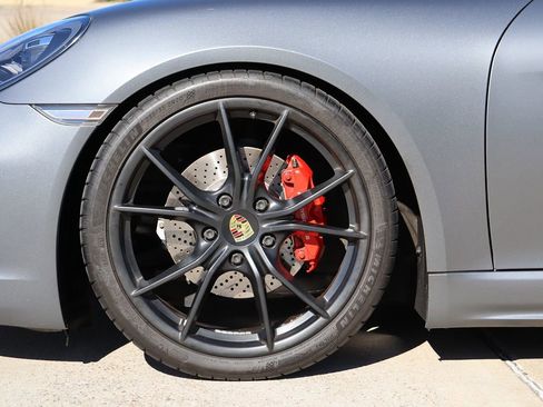 Used 2017 Porsche 718 Cayman image 38