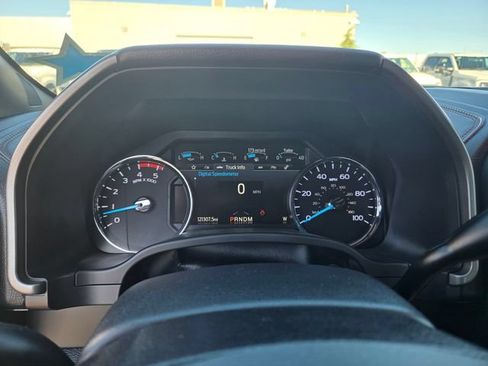 Certified 2022 Ford F350 Platinum w/ Tremor Off-Road Package AWD/4WD image 18