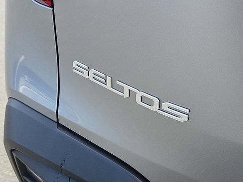 Certified 2024 Kia Seltos LX AWD/4WD image 12