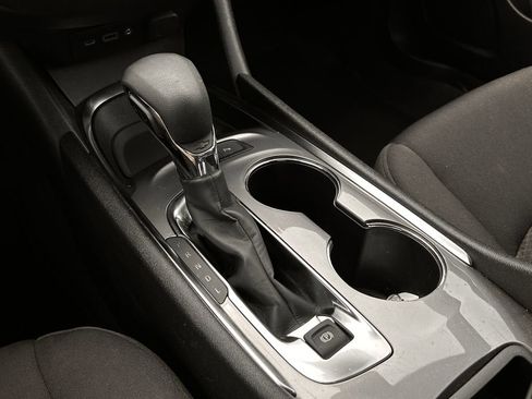 Used 2025 Chevrolet Malibu LT image 21