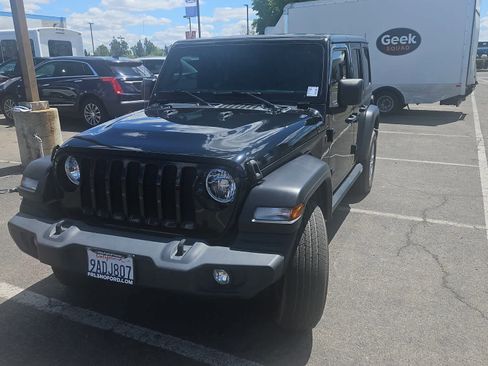 Used 2022 Jeep Wrangler Unlimited Sport AWD/4WD image 1
