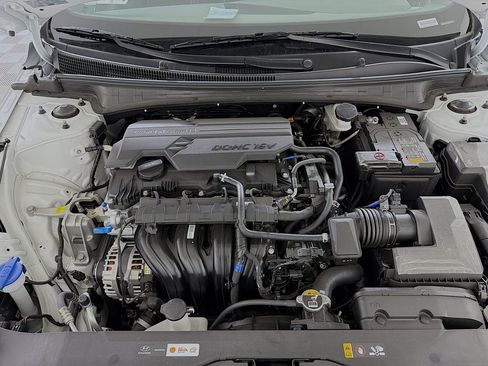 Used 2025 Hyundai Elantra Sport image 29