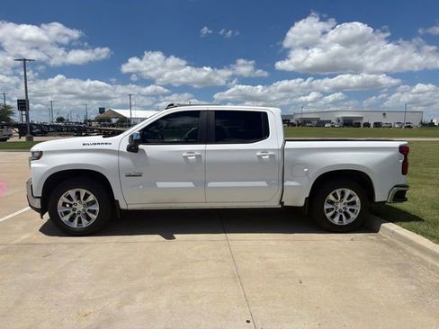 Used 2020 Chevrolet Silverado 1500 LT w/ Texas Edition RWD image 4
