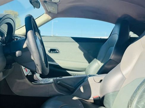 Used 2005 Chrysler Crossfire Limited image 6