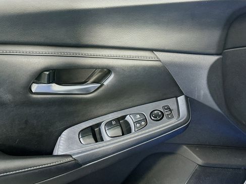 Used 2024 Nissan Sentra SV FWD image 15