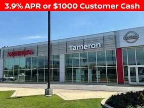 New 2026 Nissan Sentra SR w/ Floor Mat Package FWD image 34