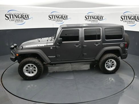 Used 2014 Jeep Wrangler Unlimited Rubicon w/ Connectivity Group AWD/4WD image 21