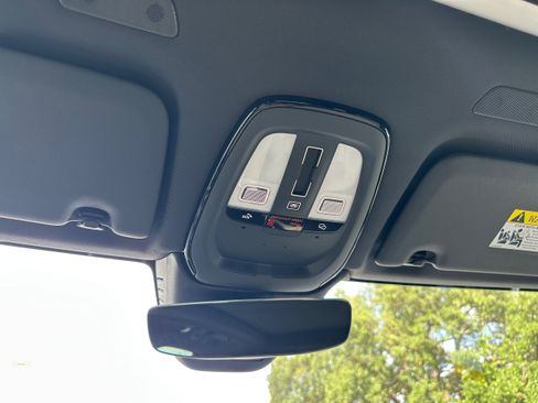 New 2026 Volvo XC60 B5 Core w/ Climate Package image 15