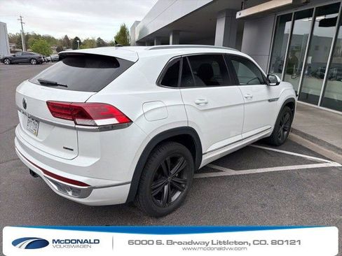 Used 2022 Volkswagen Atlas Cross Sport SEL R-Line AWD/4WD image 3