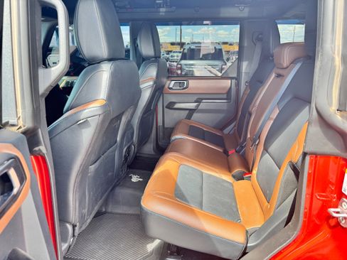 Used 2024 Ford Bronco Outer Banks image 25
