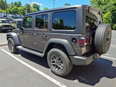 New 2026 Jeep Wrangler Unlimited Sport AWD/4WD image 4