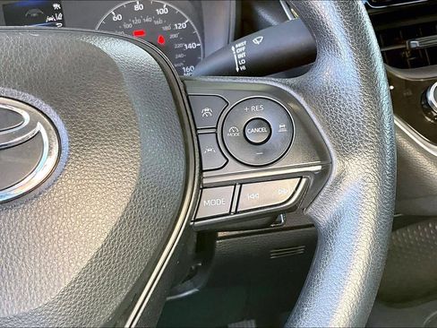 Used 2023 Toyota Corolla LE image 25