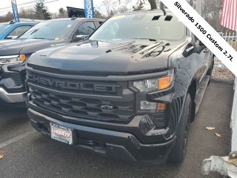 Used 2023 Chevrolet Silverado 1500 Custom w/ LPO, Dark Essentials Package image 4