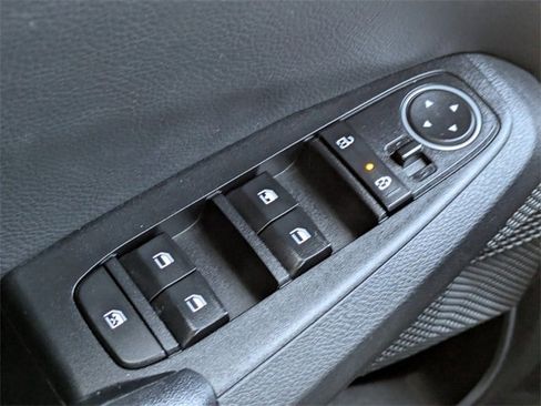 Used 2022 Kia Seltos S image 19