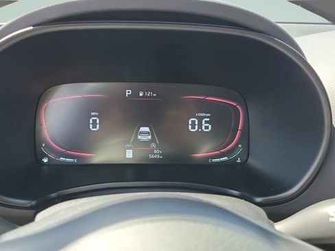 Used 2025 Kia Soul LX FWD image 29