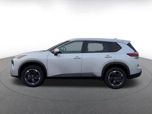 Used 2025 Nissan Rogue SV image 9