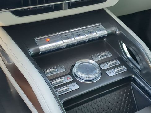 New 2026 Lincoln Nautilus Premier image 19