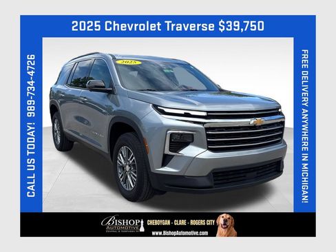 Used 2025 Chevrolet Traverse LT w/ Driver Confidence Package AWD/4WD image 1
