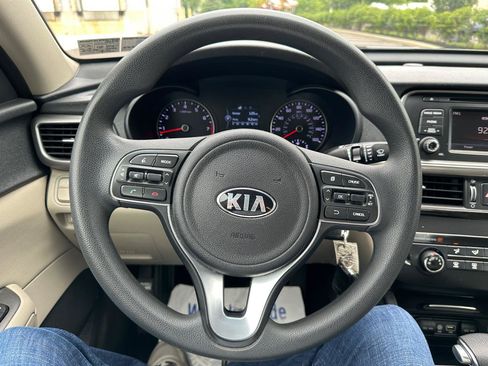 Used 2016 Kia Optima LX FWD image 24
